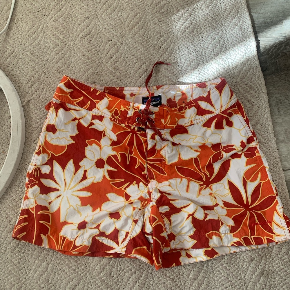 Patagonia Board Shorts size 6